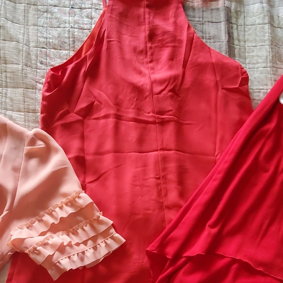 Dark pink halter dress - Picture 3 of 3